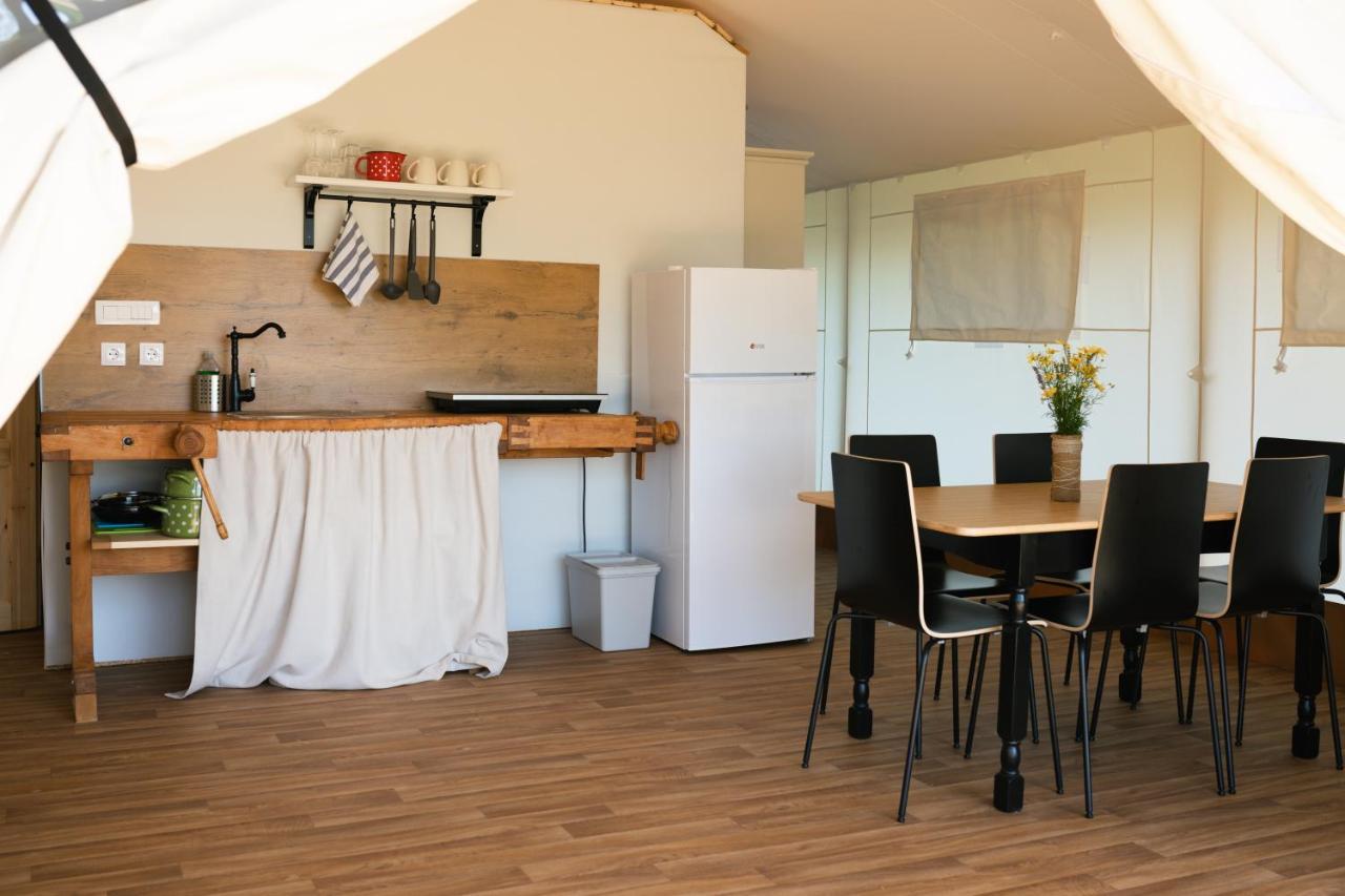 Glamping Kolpa Resort Gradac Экстерьер фото
