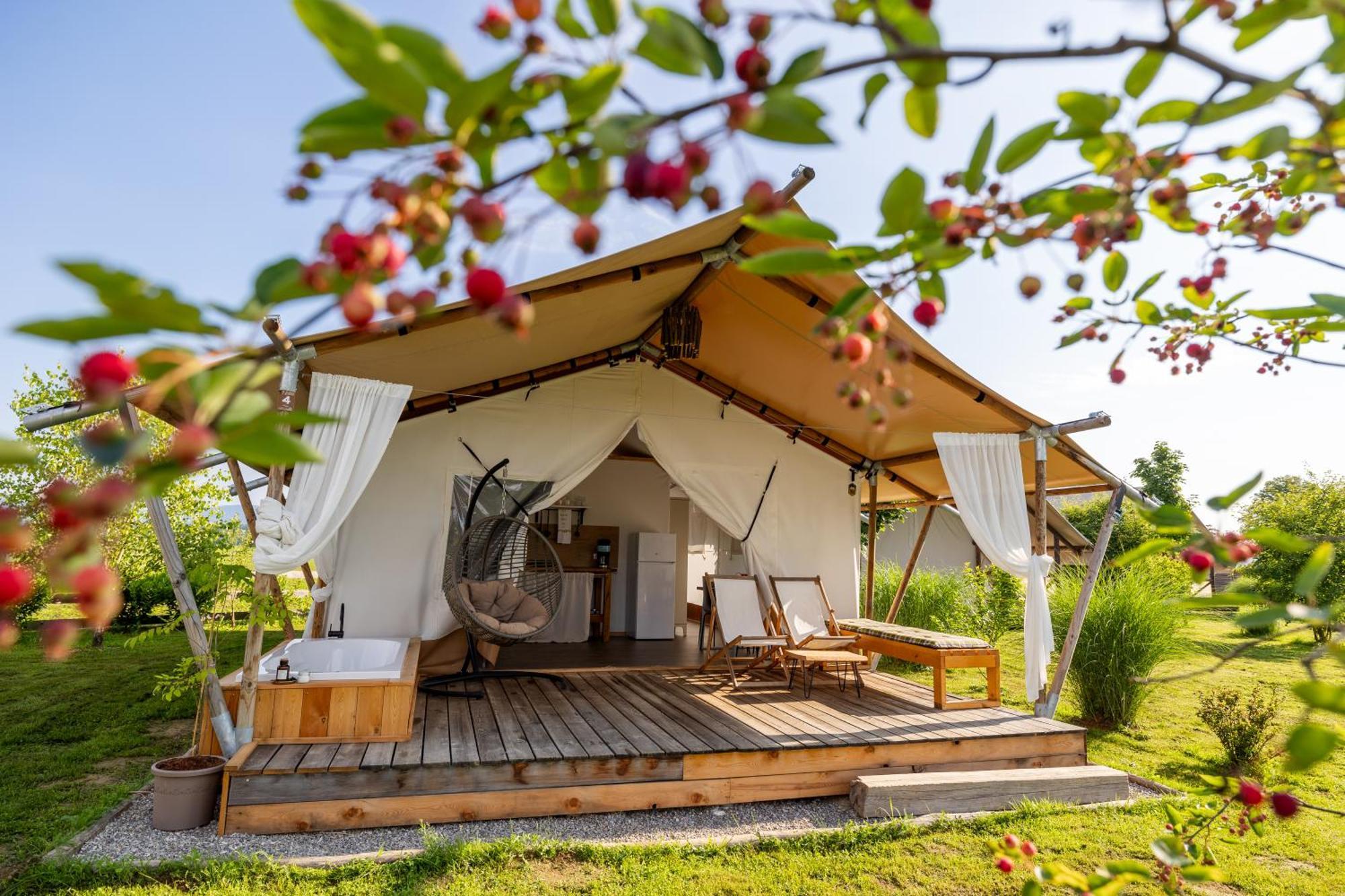 Glamping Kolpa Resort Gradac Экстерьер фото