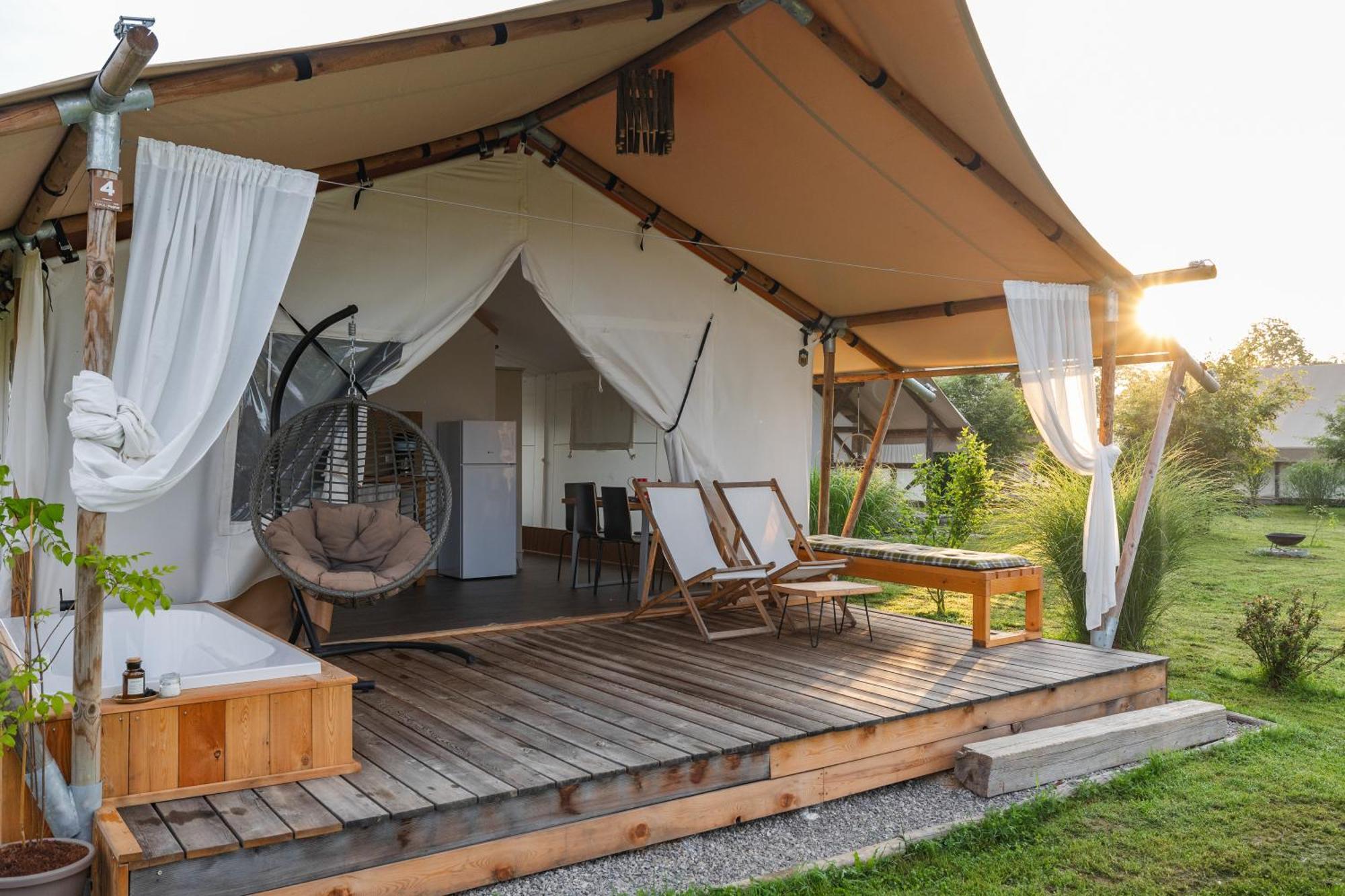 Glamping Kolpa Resort Gradac Экстерьер фото