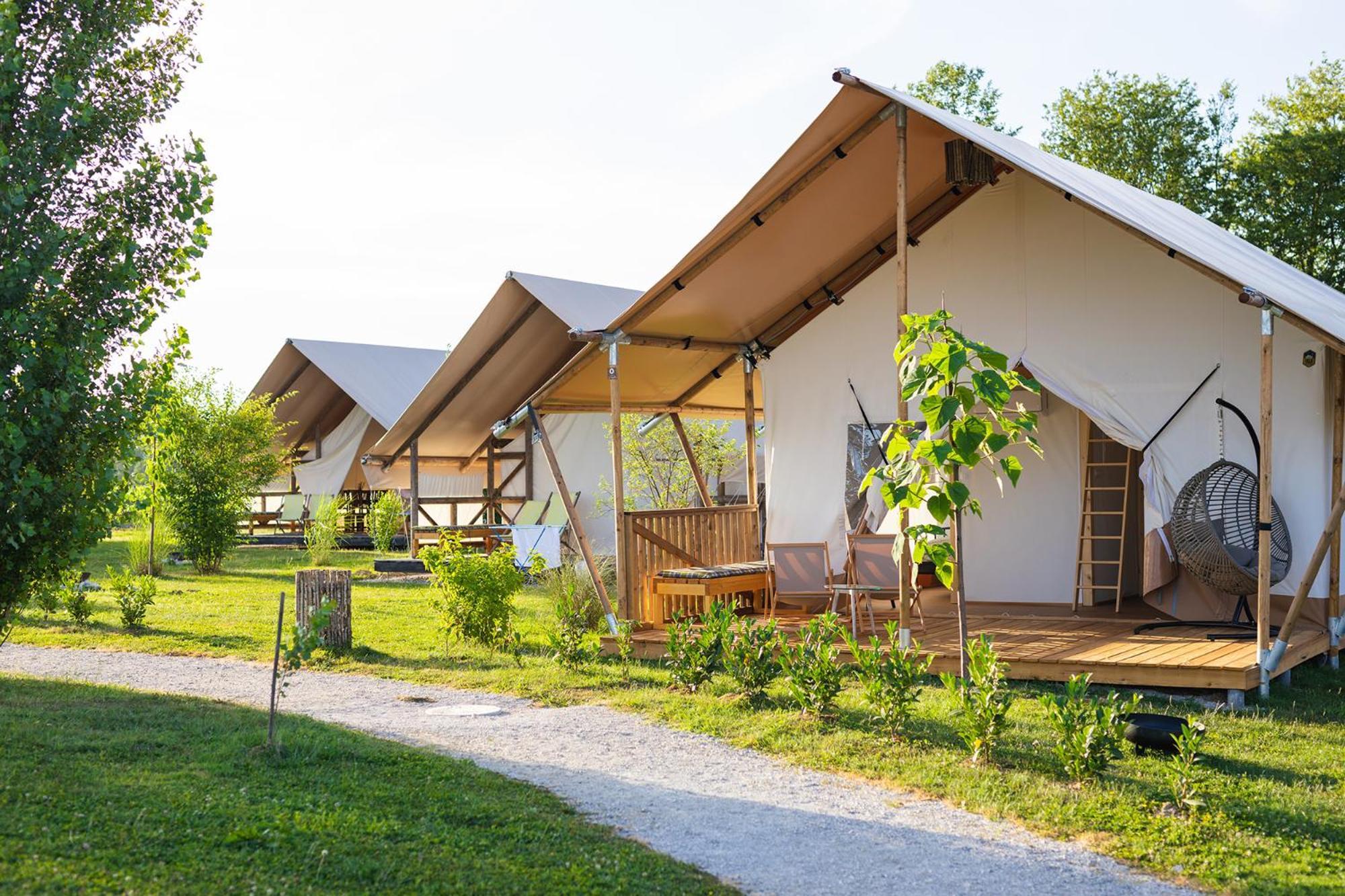 Glamping Kolpa Resort Gradac Экстерьер фото