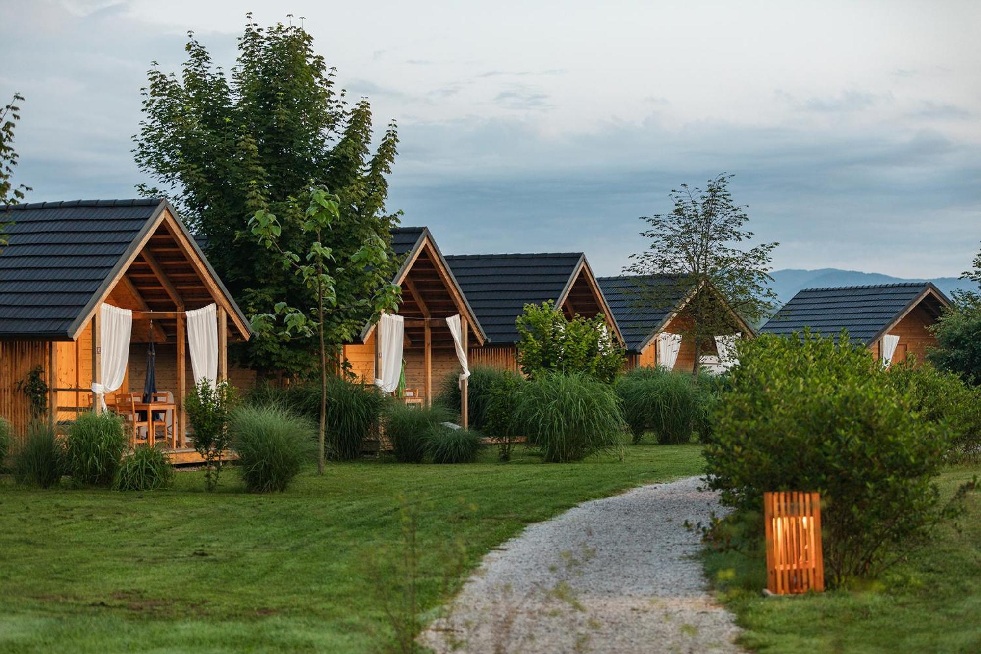 Glamping Kolpa Resort Gradac Экстерьер фото