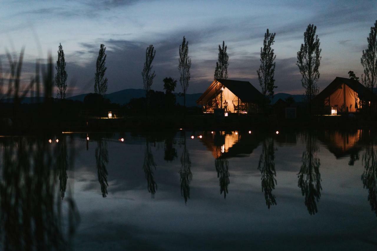 Glamping Kolpa Resort Gradac Экстерьер фото